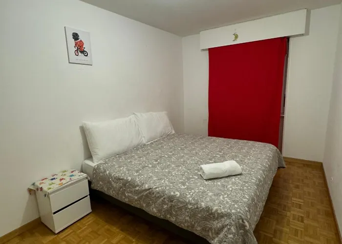 La Maison De Voyage Homestay *